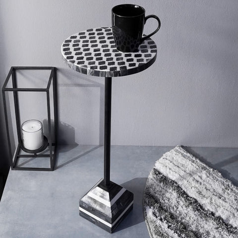 BLACK & WHITE MYSTIQUE DRINK TABLE - PACK OF 1