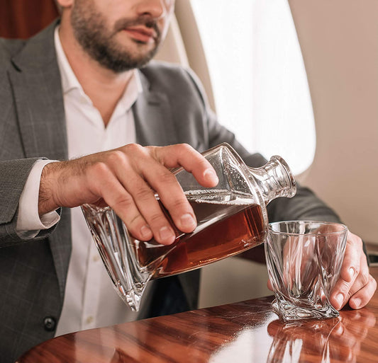 TWIST WHISKEY DECANTER SET WITH 6 GLASSES