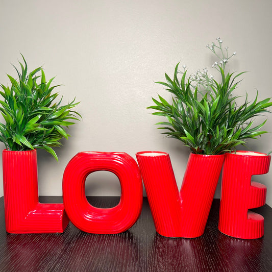 RED LOVE VASE SET OF 4