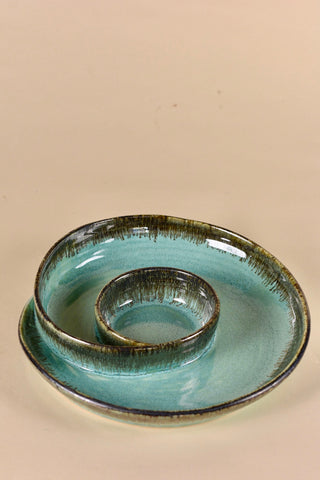 TWIST SERVING PLATTER WITH DIP PORTION 9.5 INCH