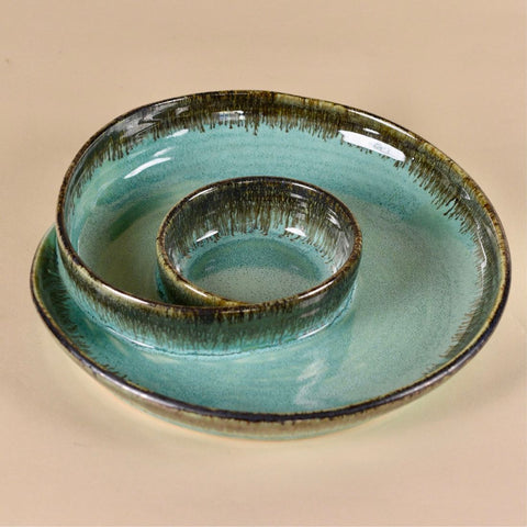 TWIST SERVING PLATTER WITH DIP PORTION 9.5 INCH